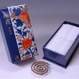 日本香堂のお香源右衛門シリーズ伽羅菊牡丹うず巻12巻入