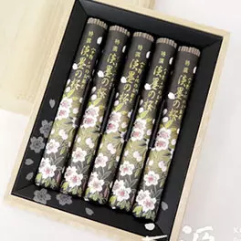 日本香堂のギフト特撰淡墨の桜短寸5把入桐箱